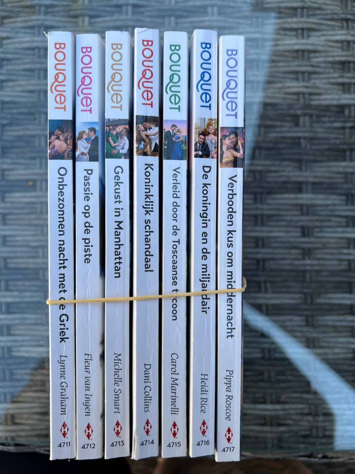 Bouquet reeks nummers 4711-4717 - Romantische boeken, Verzenden, Zo goed als nieuw, Nederland