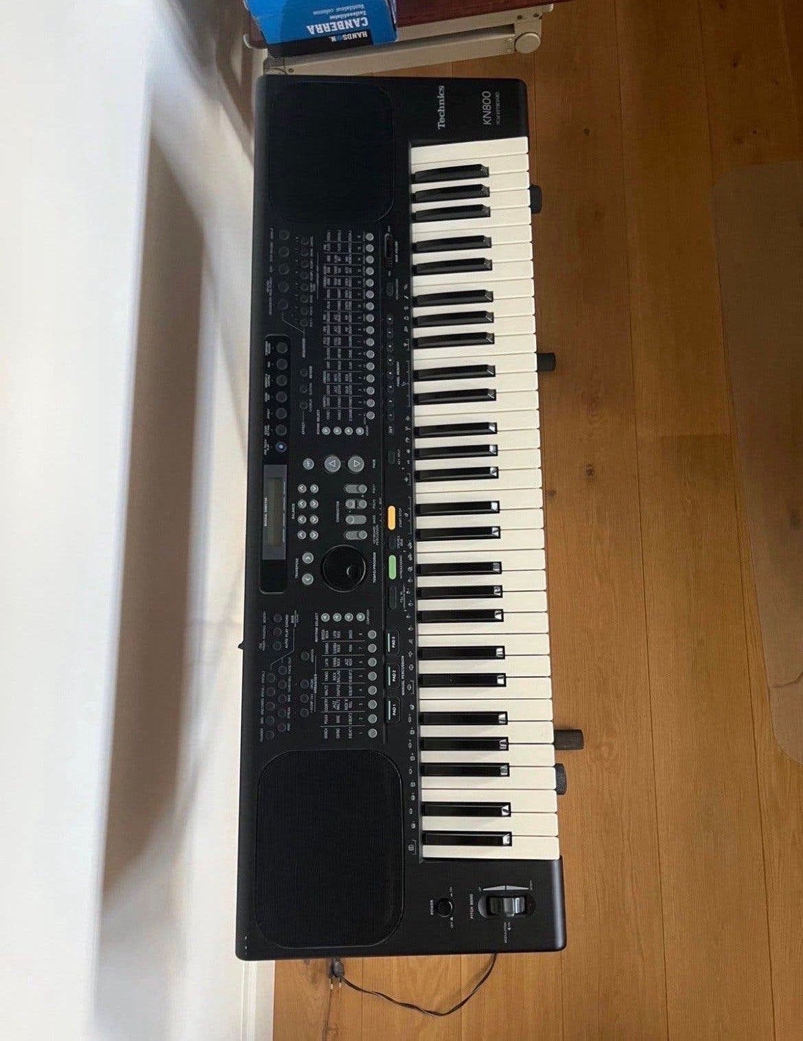 Technics KN800 PCM Keyboard met standaard, Ophalen of Verzenden, Met standaard, Technics, 61 toetsen