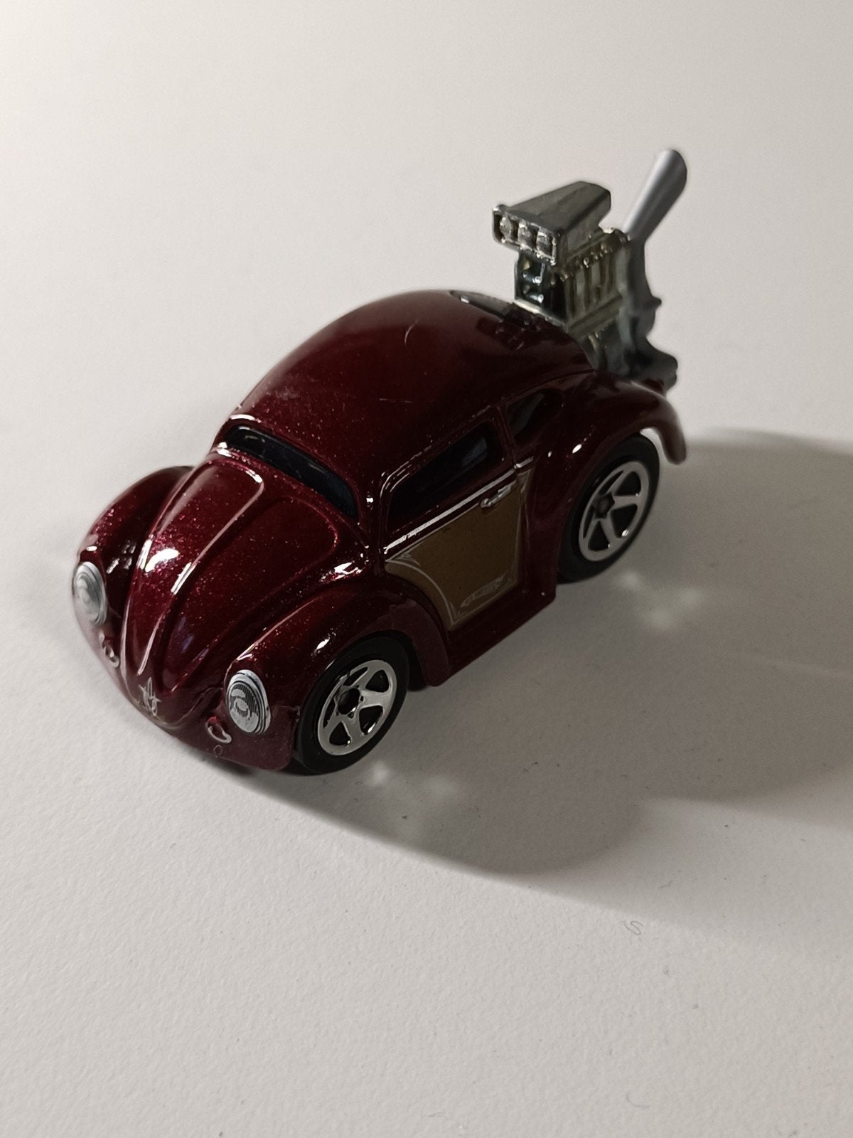 Hot Wheels Custom Volkswagen Kever met V8-motor, Ophalen of Verzenden