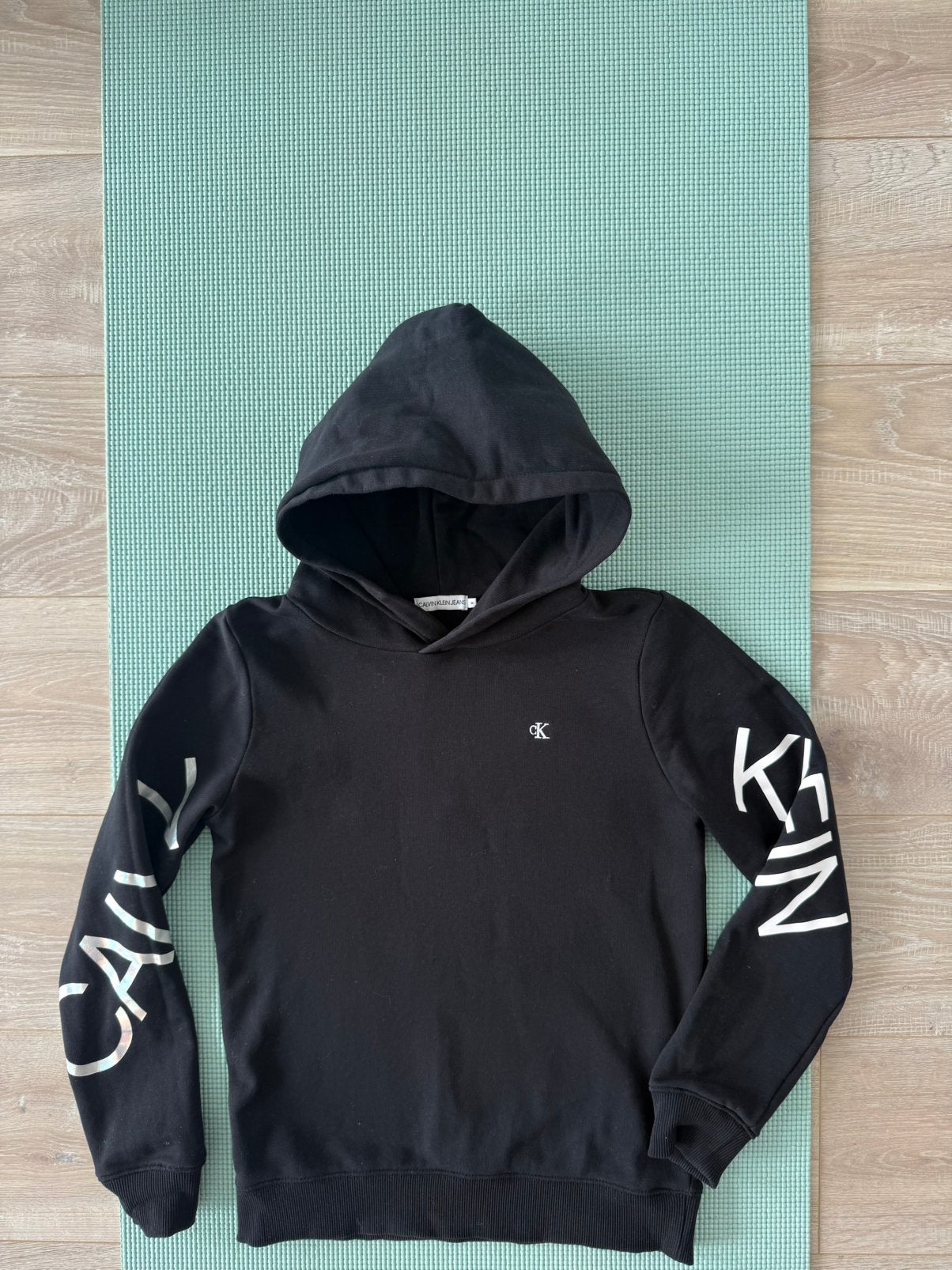 Hoodie Calvin Klein Jeans maat 164 €15, Ophalen of Verzenden, Zo goed als nieuw, Jongen, Trui of Vest