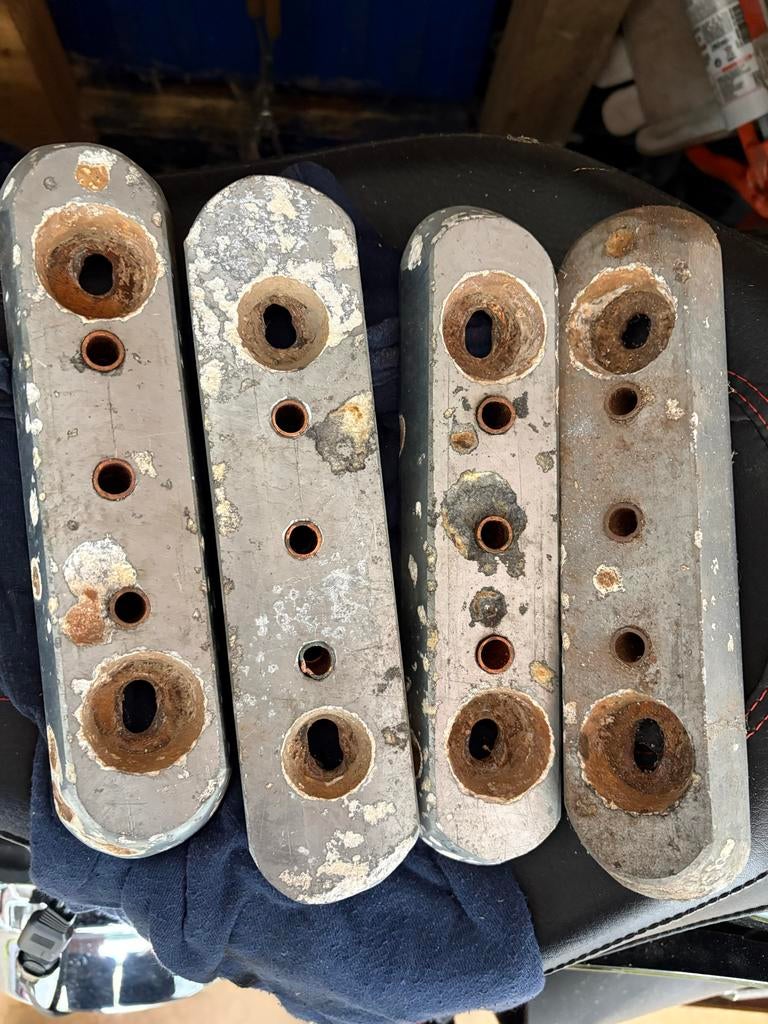 Zink anode type 25, bout afstand 140 mm, Watersport en Boten, Ophalen of Verzenden, Gebruikt, Motor en Techniek, Motorboot