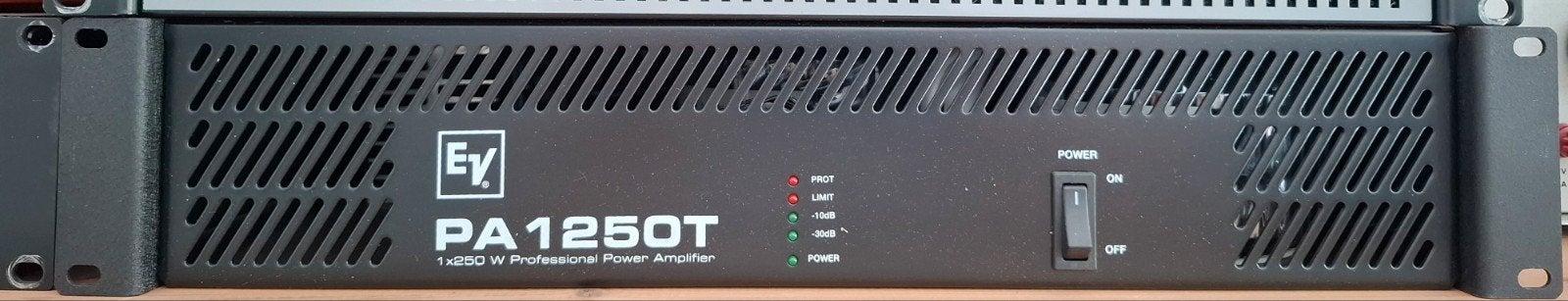 Electro Voice PA1250T versterker, Ophalen of Verzenden, Zo goed als nieuw, Minder dan 500 watt