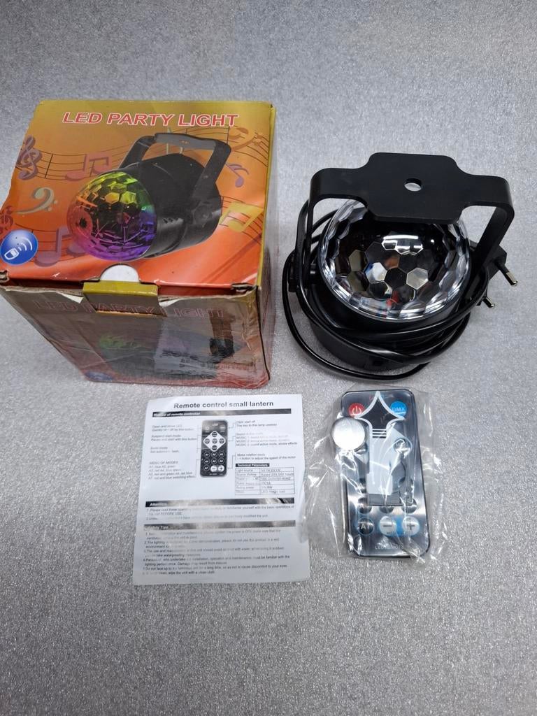 Roterende Led Discolamp 230V met Afstandsbediening, Ophalen of Verzenden, Nieuw, Discobol, Geluidgestuurd