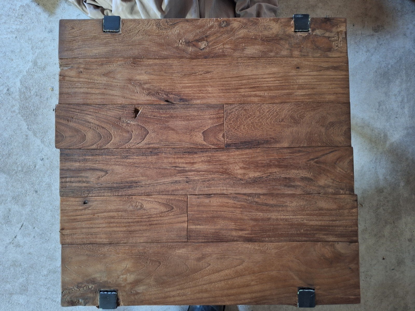 TE KOOP salontafel, Ophalen, Hout, Overige typen, Waterdicht