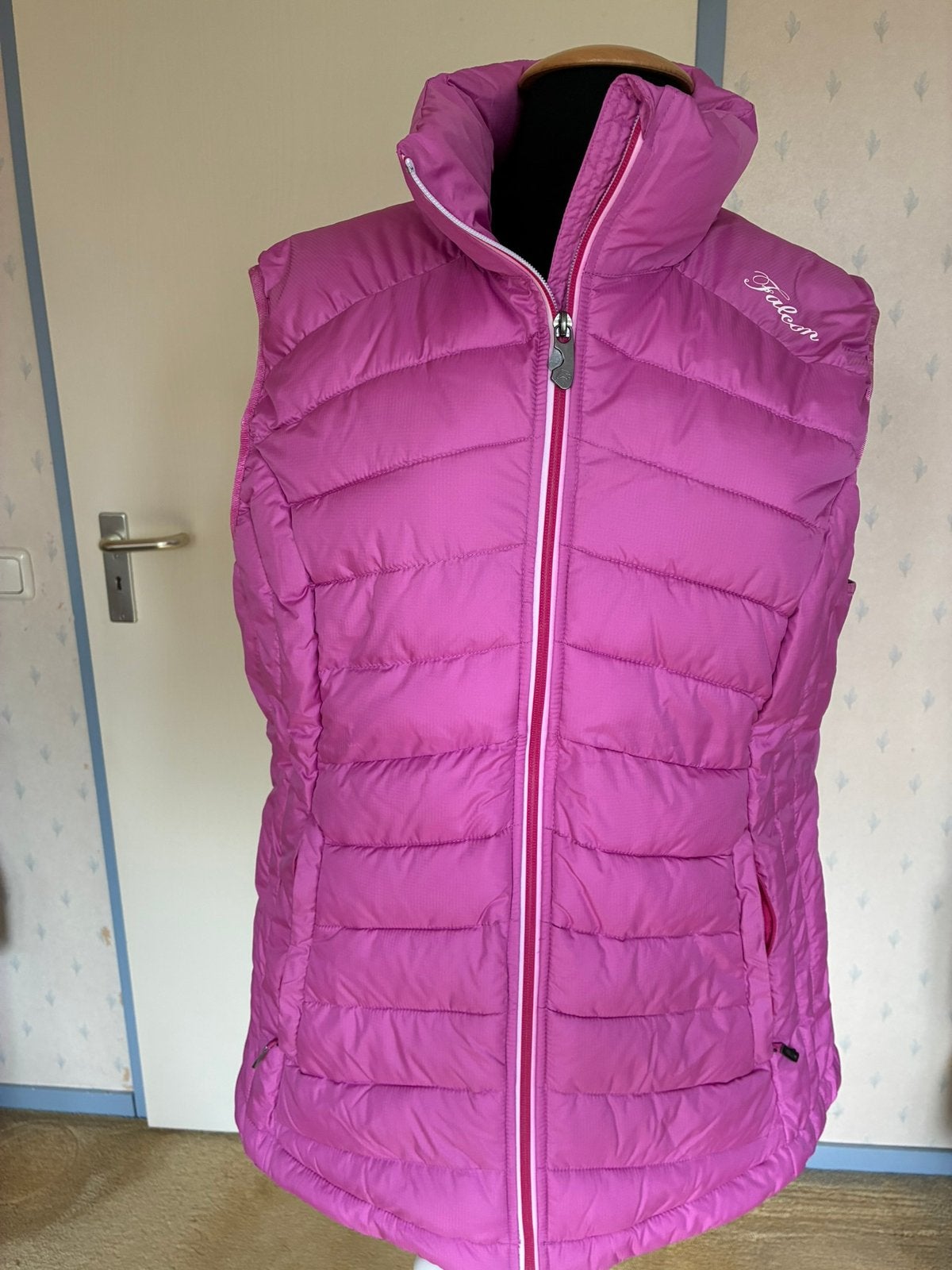 209 Falcon bodywarmer in maat XXL roze, Kleding | Dames, Bodywarmers, Verzenden, Zo goed als nieuw, Maat 46/48 (XL) of groter