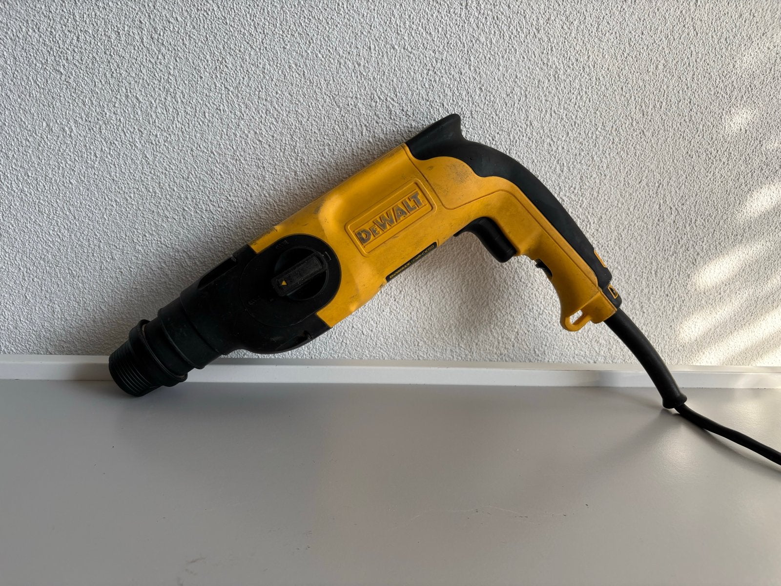 DeWalt D25102-QS SDS-Plus Boorhamer 650W, 600 watt of meer, Boor- en/of Breekhamer, Ophalen of Verzenden, Zo goed als nieuw