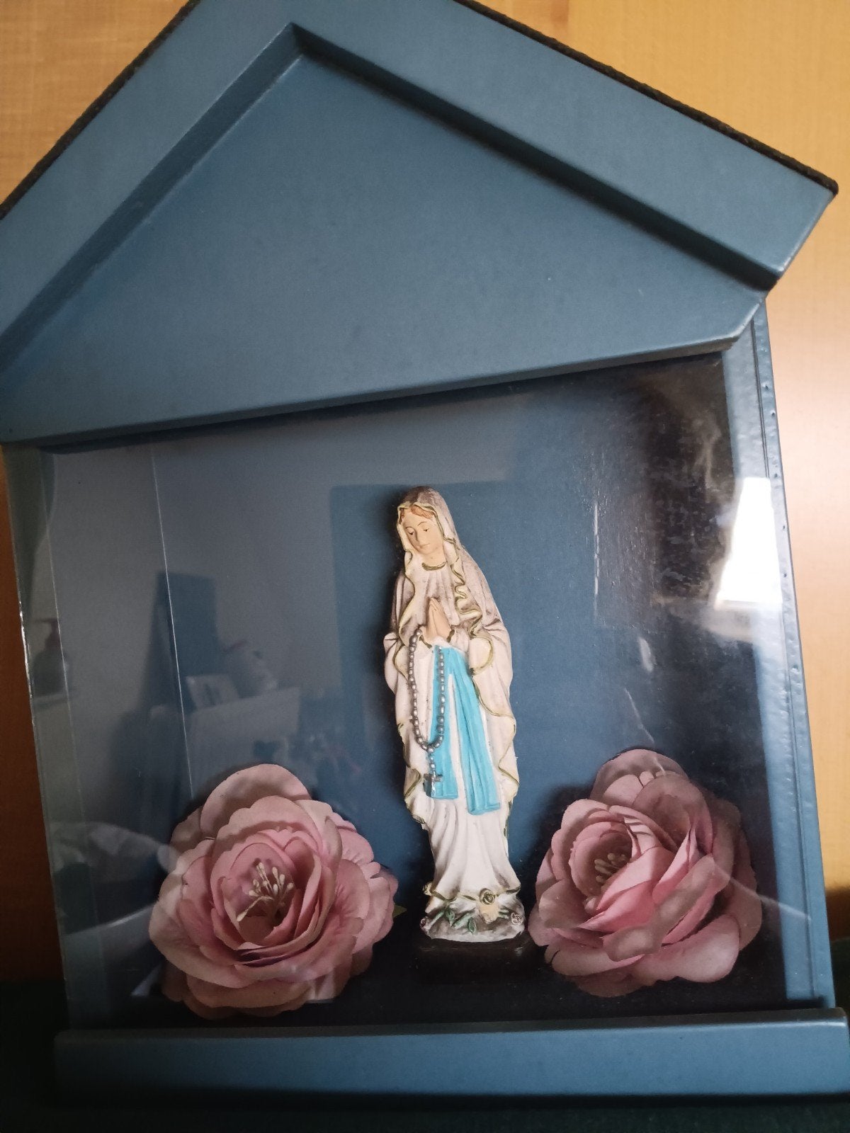 Mariakapelletje met Mariabeeld en rozen, Antiek en Kunst, Ophalen of Verzenden