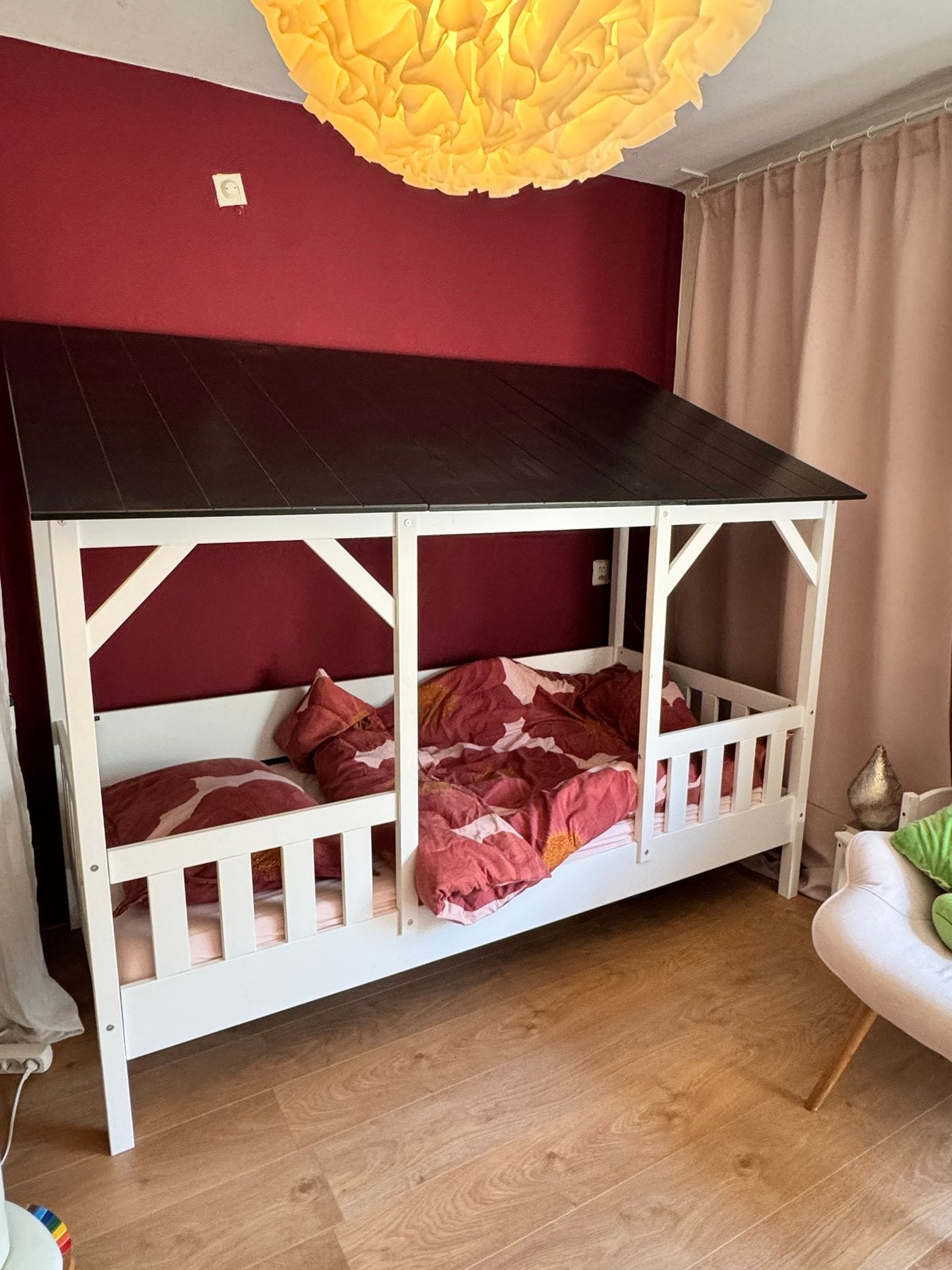 Kinderhuisbed met dak - Wit/Zwart, Ophalen, Gebruikt, 70 tot 85 cm, Matras