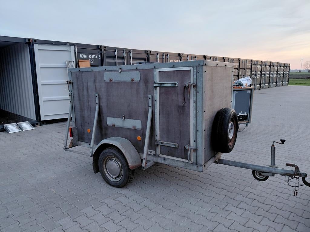 Stevige gesloten aanhangwagen met reservewiel, Ophalen of Verzenden, Gebruikt