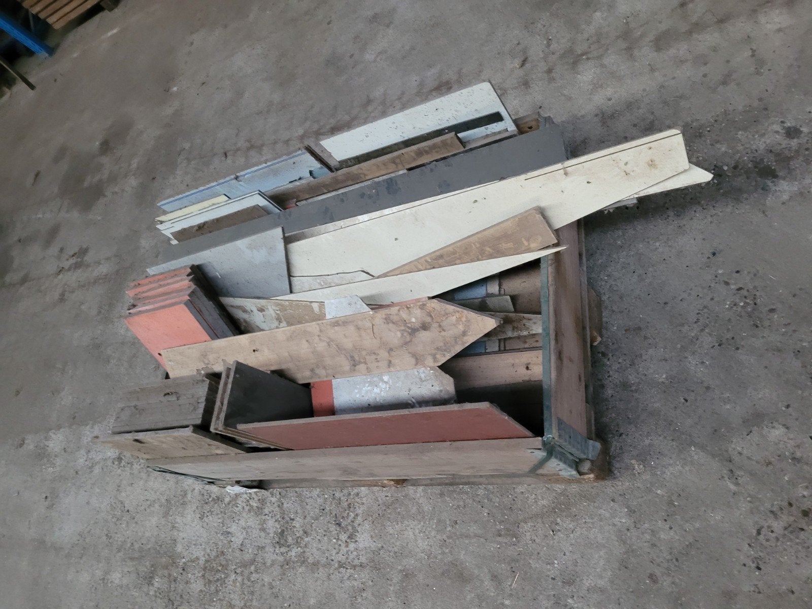 Pallet Trespa plaatjes div maten en diktes., Ophalen
