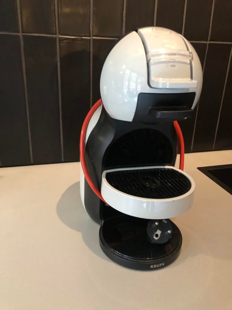 Dolce Gusto koffiezetapparaat - lekt water (voor handige Har, Witgoed en Apparatuur, Koffiezetapparaten, Ophalen, Niet werkend