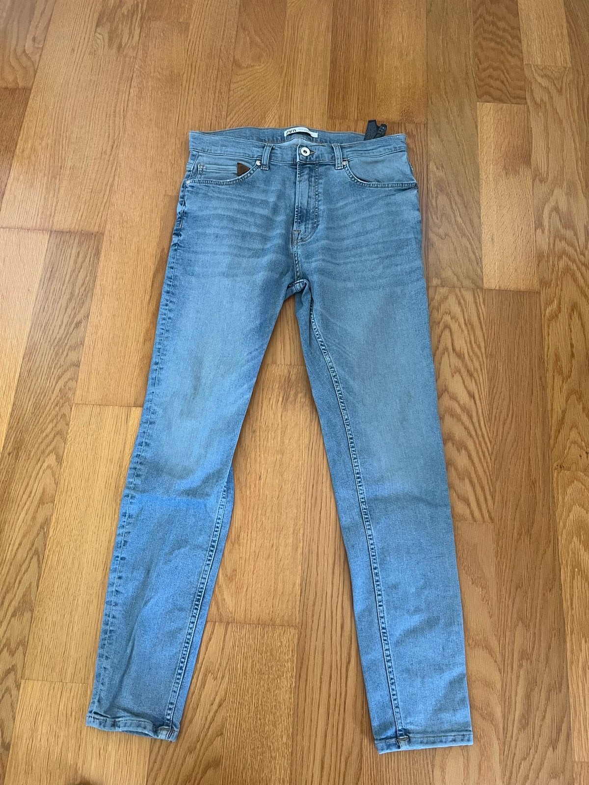 Zara Jeans - EUR 44 / USA 34 - Zo goed als nieuw, Ophalen of Verzenden, Zo goed als nieuw, Blauw, W33 - W34 (confectie 48/50)