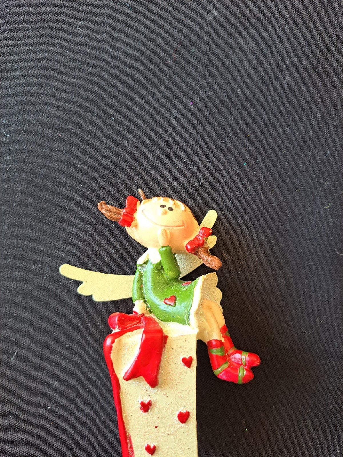 kerstengeltje op kado kerstbal, Diversen, Kerst, Ophalen of Verzenden, Nieuw