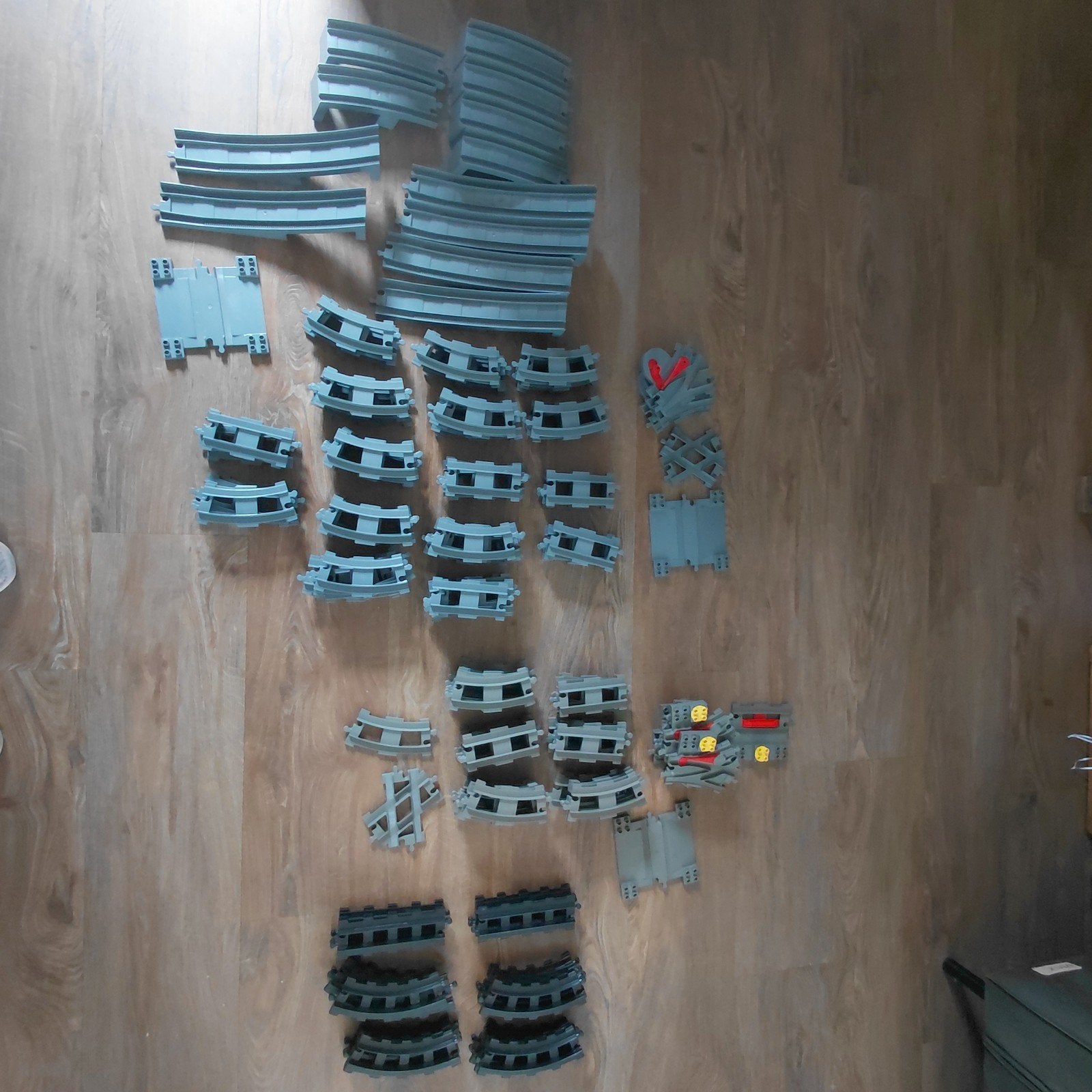 Grote set treinrails en wissels - duplo, Kinderen en Baby's, Speelgoed | Duplo en Lego, Ophalen, Gebruikt