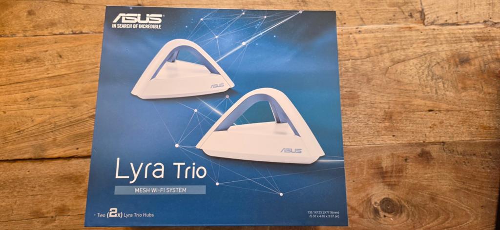 ASUS Lyra Trio Mesh Wi-Fi Systeem (2 stuks), Ophalen of Verzenden, Zo goed als nieuw, Router, ASUS