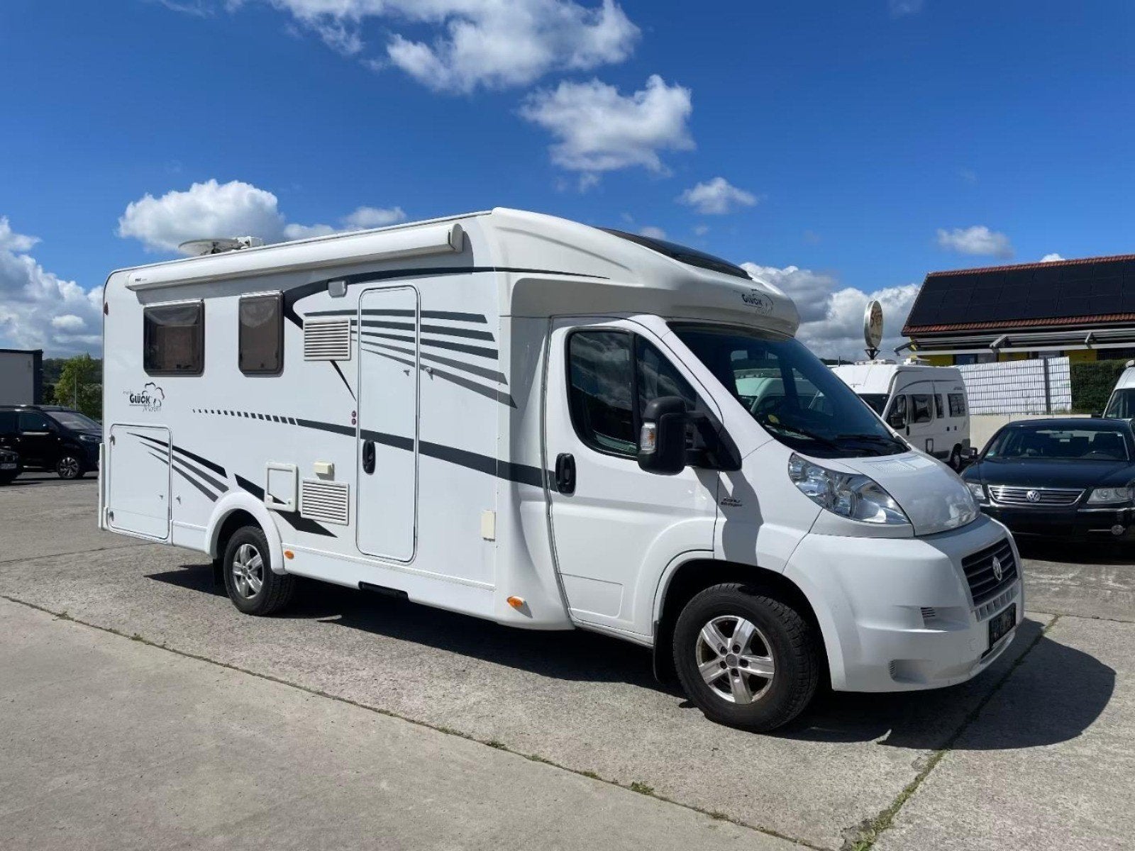 Dethleffs Glücksmobil T69 QB – half-integraal, automaat, Caravans en Kamperen, Campers, Fiat, Luifel, 7 tot 8 meter, Bedrijf