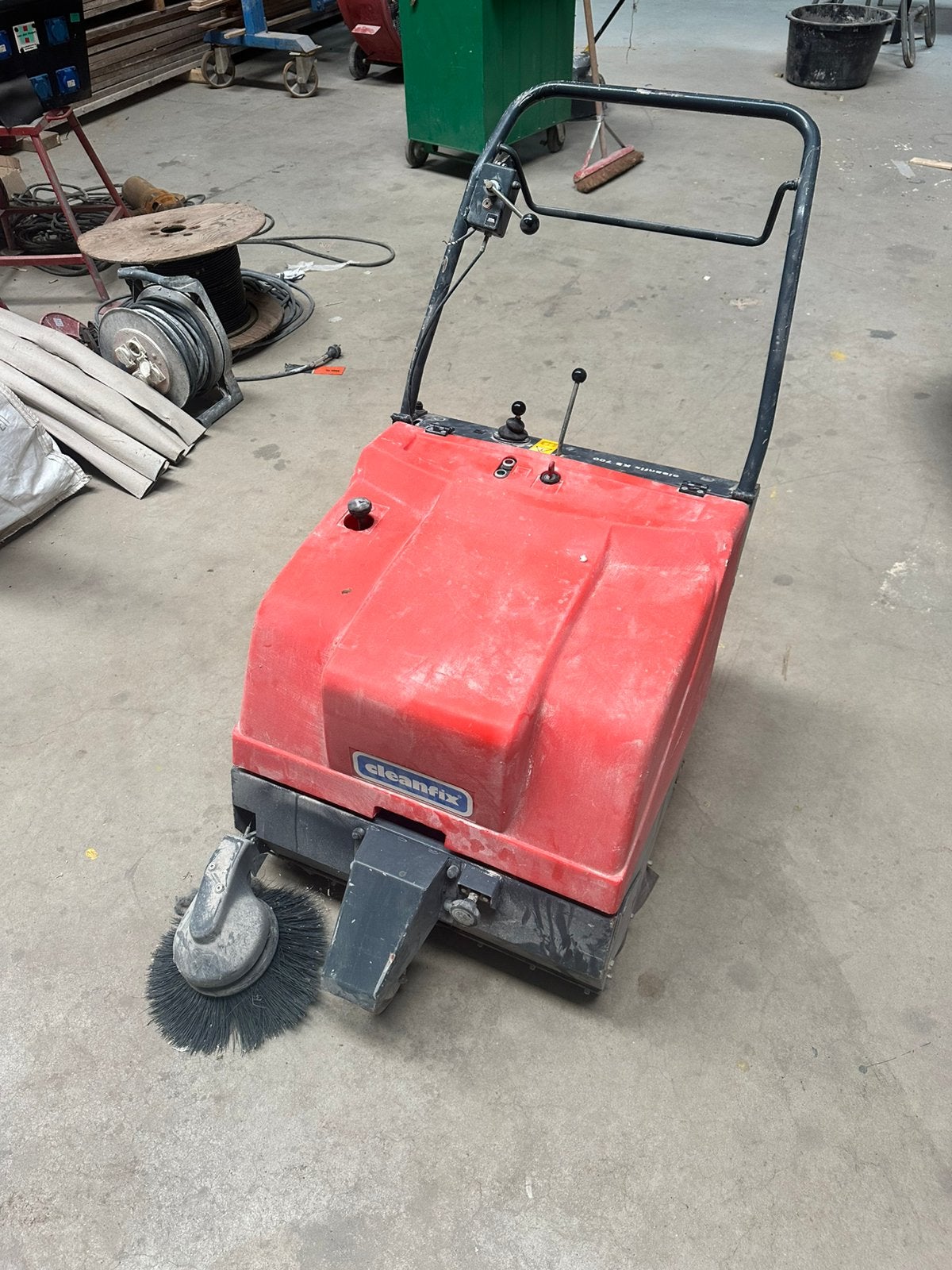 Cleanfix KS700 veegwagen, Ophalen, Gebruikt