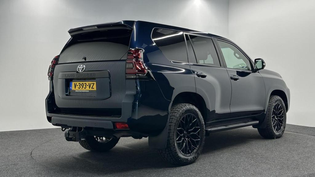 Toyota Land Cruiser 2.8 D-4D-F Professional CAMERA ECC CRUIS, Auto's, Bestelauto's, Automaat, Gebruikt, 4 cilinders, Met garantie (alle)