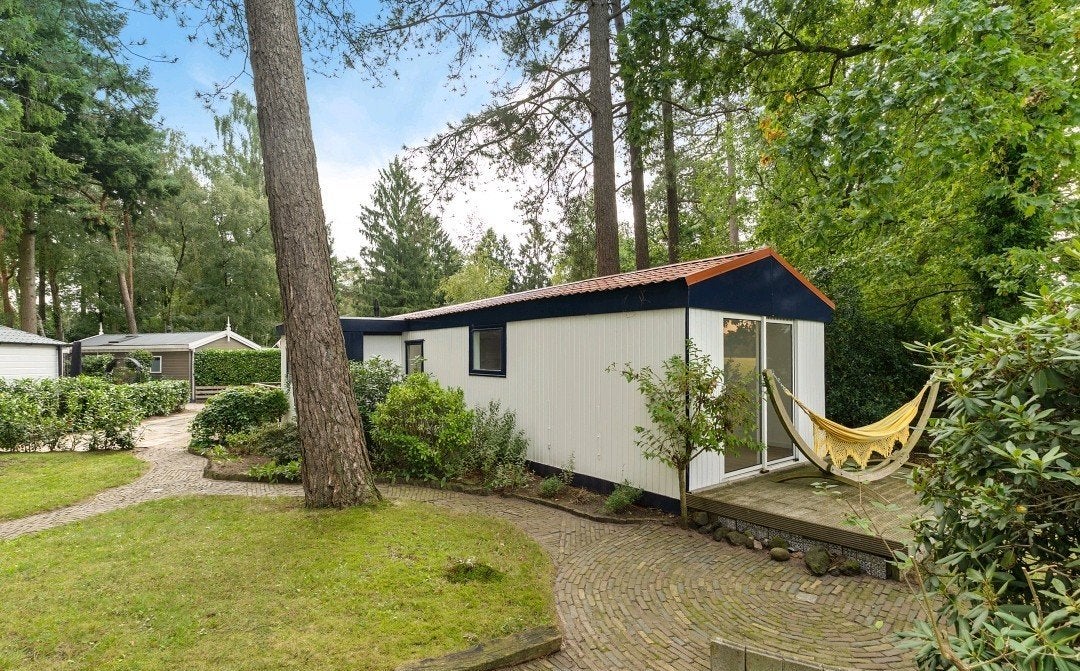 Chalet recreatiewoning bos otterlo veluwe weiland tuin zgan, Huizen en Kamers, 55 m², Chalet, Gelderland, 2 slaapkamers