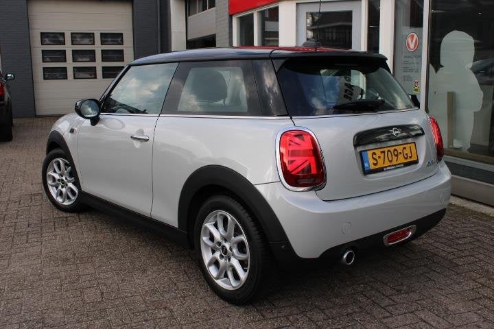 Mini Mini 1.5 Cooper Automaat, Gebruikt, 4 stoelen, 49 €/maand, Bedrijf