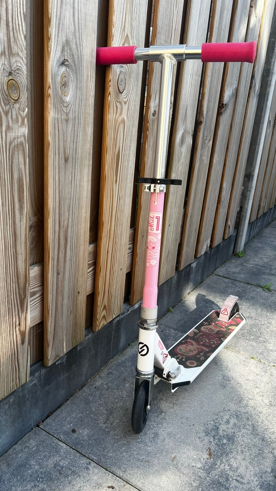 Oxelo Mid 7 opvouwbare step roze/wit, Fietsen en Brommers, Ophalen, Zo goed als nieuw, Kickbike