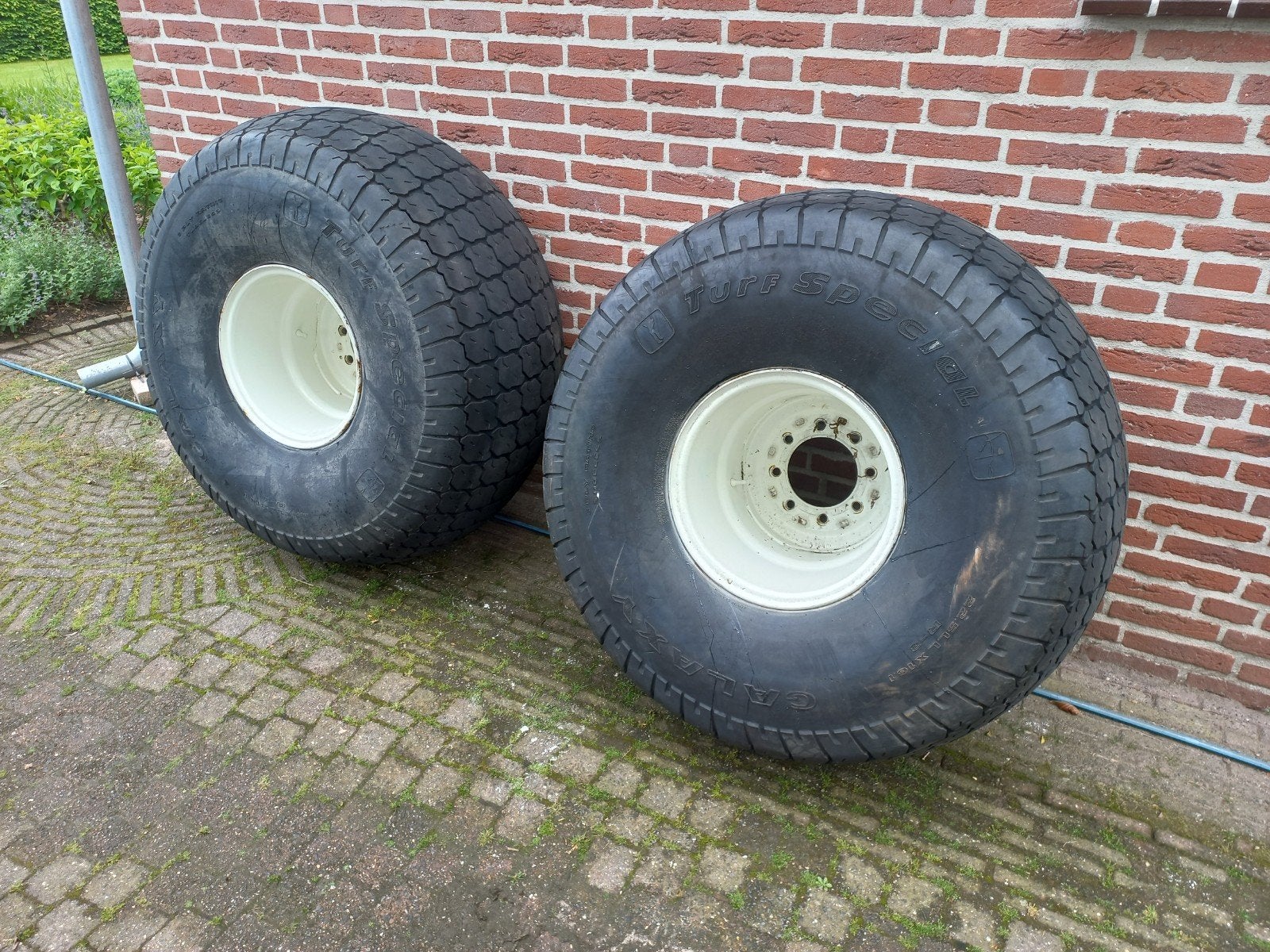 New Holland Boomer gazonbandenset, Ophalen of Verzenden