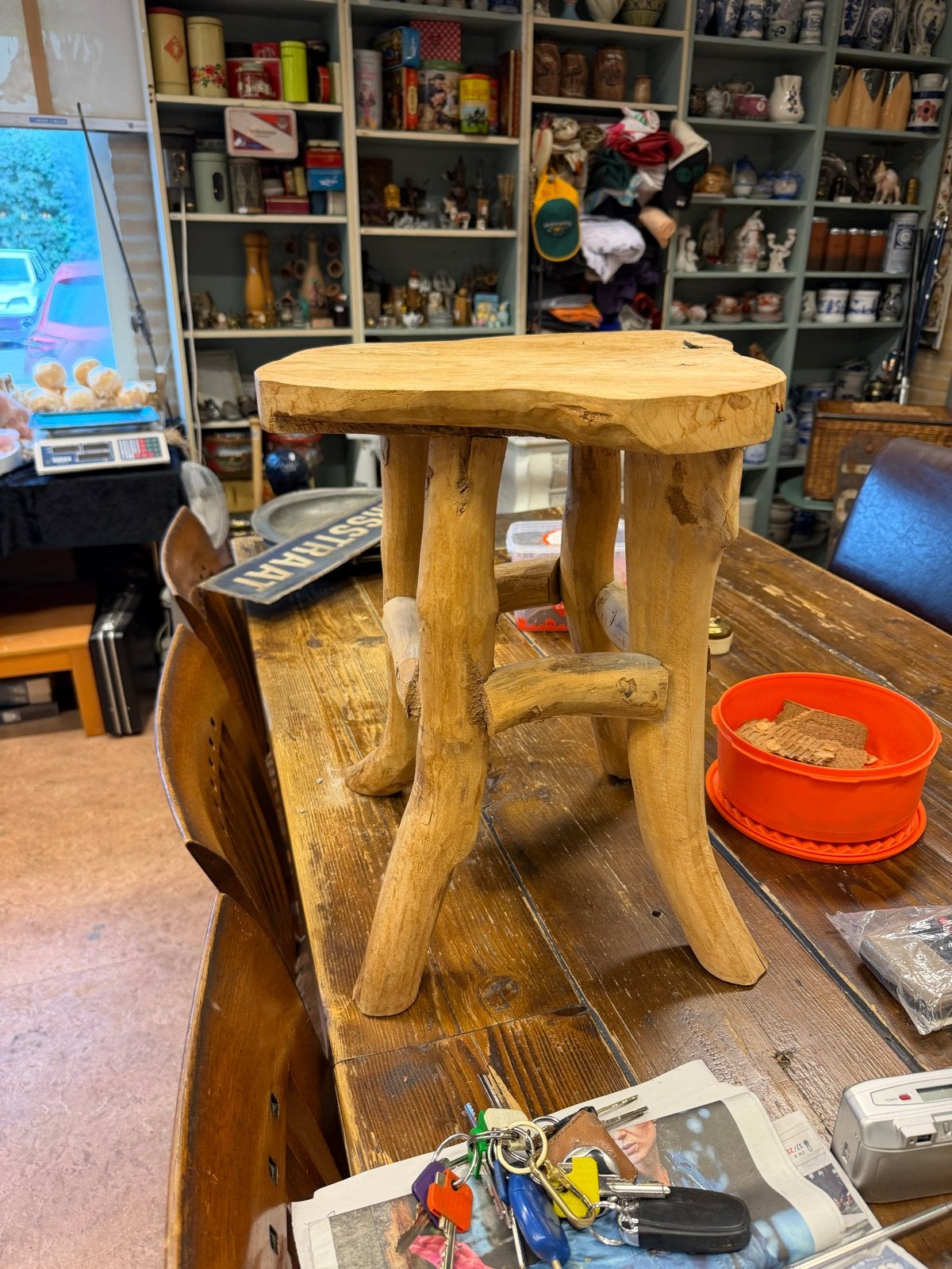 Uniek houten krukje - diam 35 cm, hoogte 45 cm, Ophalen, Gebruikt, Nvt, Nvt