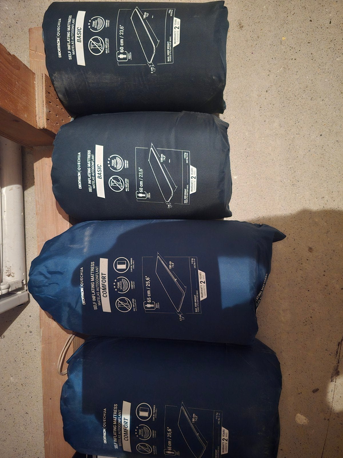 Stretcher tenten en zelf opblaasbare matjes, Ophalen, Zo goed als nieuw, Tot en met 2