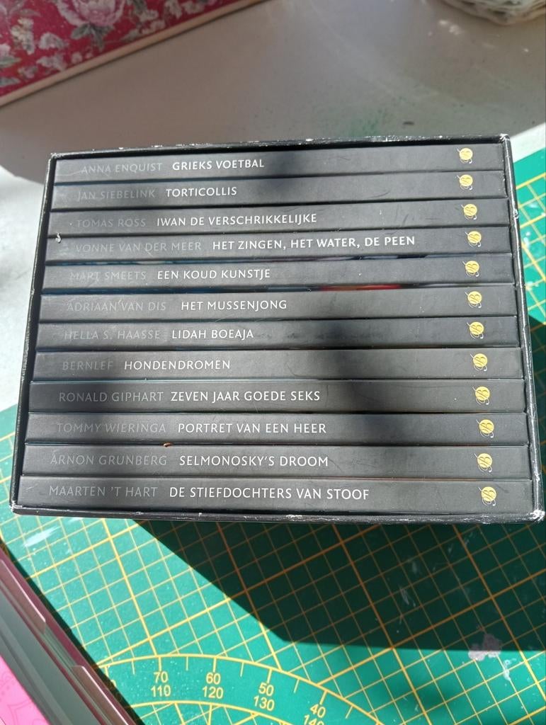 Literaire Juweeltjes 2011 - Complete Boekenset, Boeken, Ophalen of Verzenden, Zo goed als nieuw, Diverse auteurs, Nederland