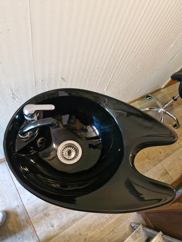 Kappers wasbak, 1 kruk, Ophalen, Gebruikt, 60 tot 90 cm