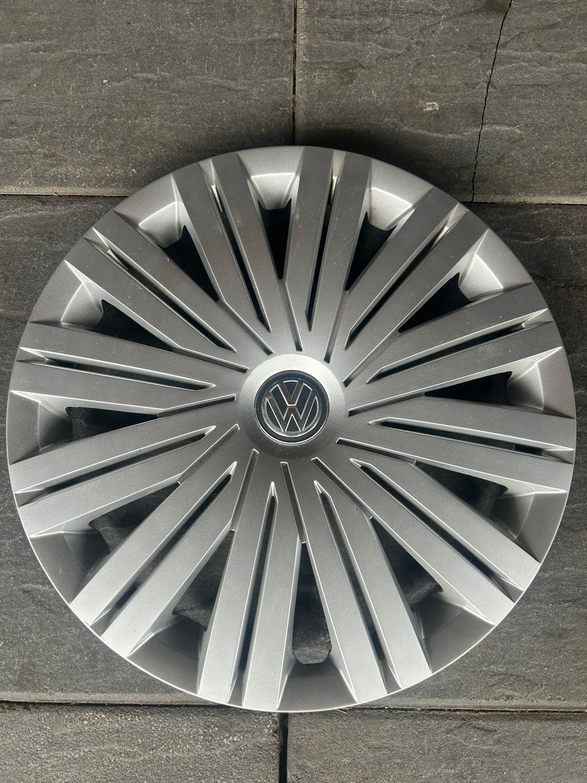 4 nette VW Wieldoppen, Auto diversen, Wieldoppen, Ophalen, Zo goed als nieuw