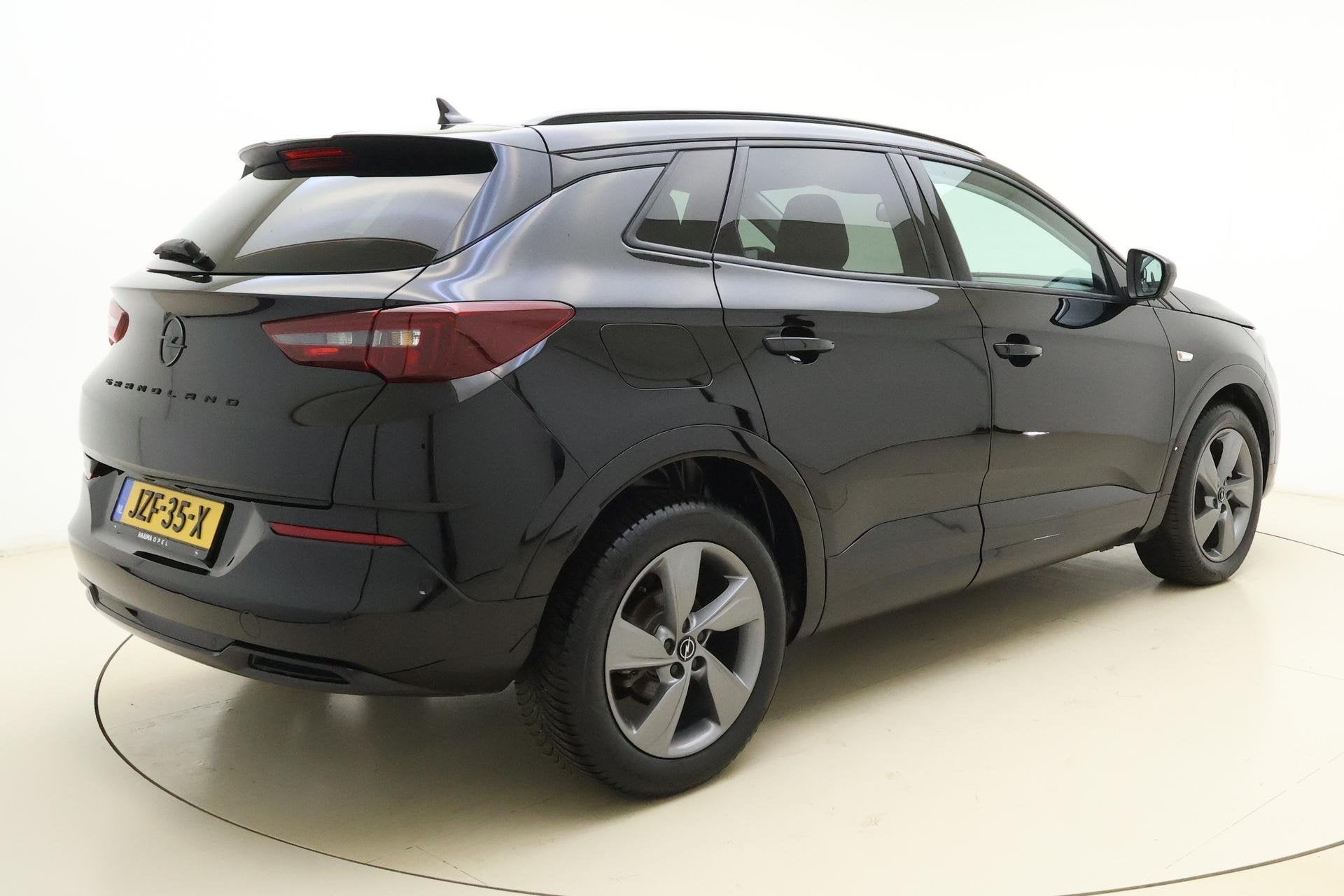 Opel Grandland 1.2 Turbo 130pk GS Line | Navigatie | Camera, Gebruikt, Euro 6, 1199 cc, Leder en Stof