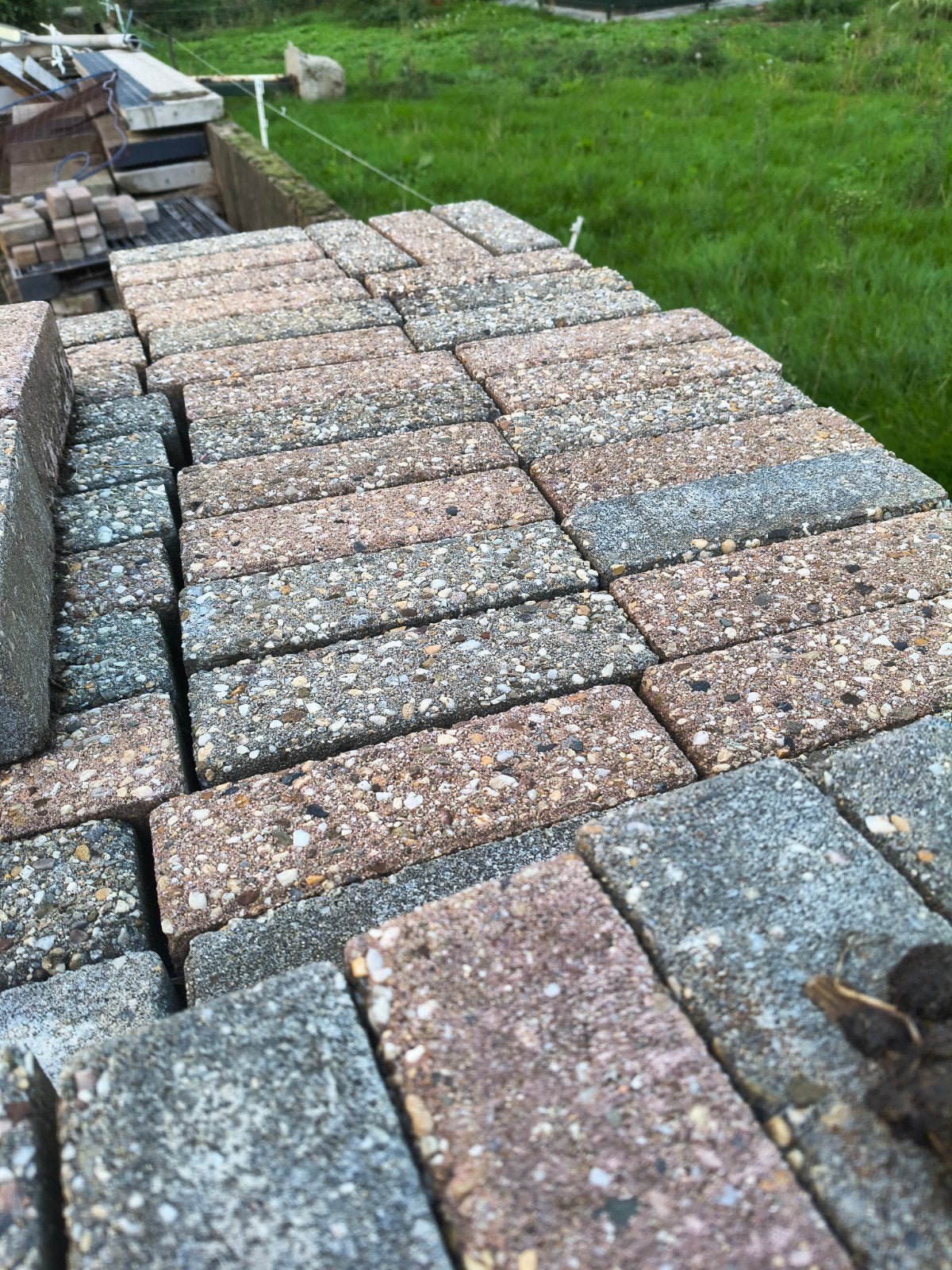 Betonklinkers 20x6,5x6,5 cm blauw/rood gemengd - 13m2, Tuin en Terras, Ophalen, Beton, 10 m² of meer, Klinkers