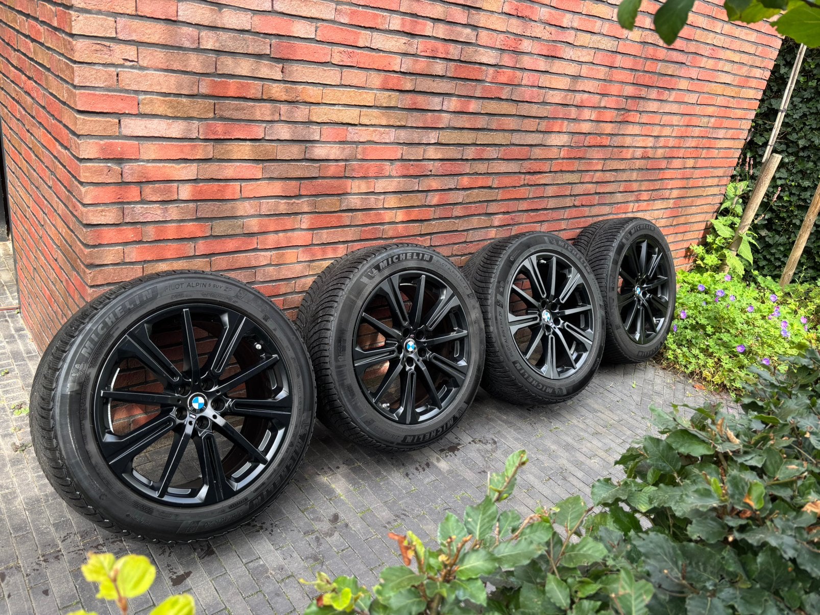 Orginele 20 inch BMW velgen plus winterbanden, 275 mm, Banden en Velgen, 20 inch, Winterbanden