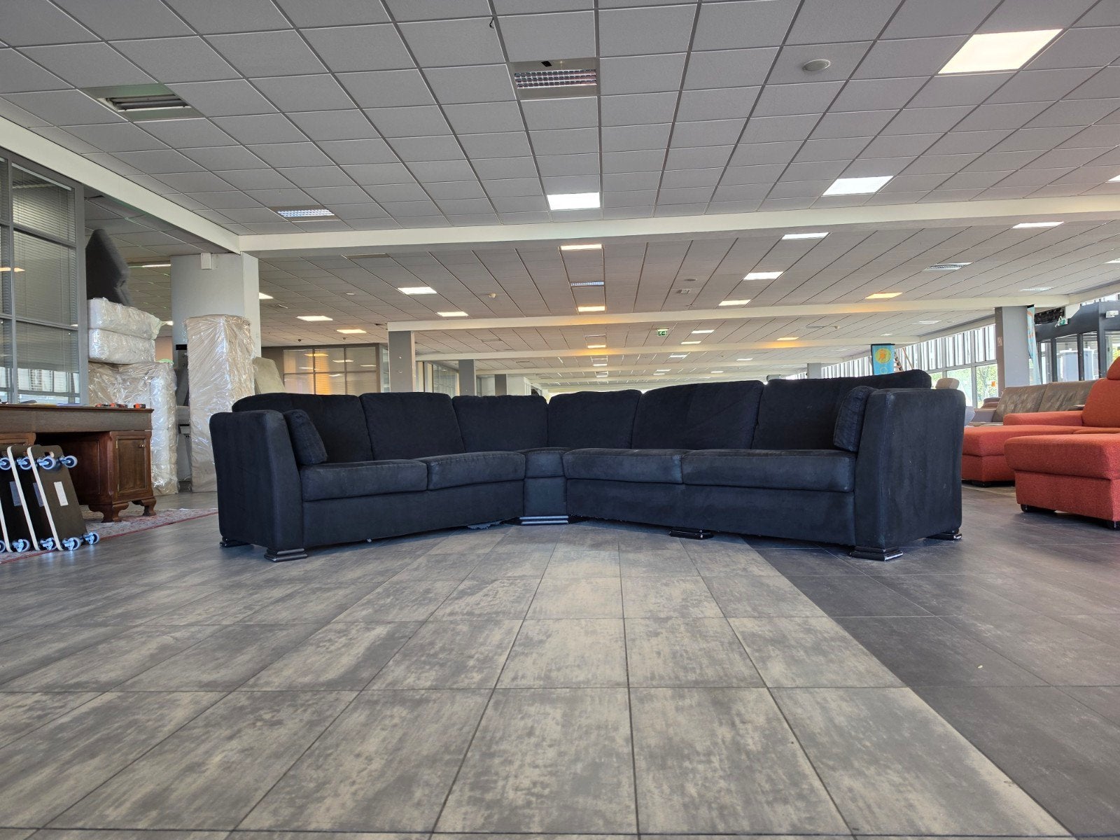 ❤️ VERKOCHT Prestige suede hoekbank 295x250 | Bezorgoptie, 250 tot 300 cm, Prestige, Hoekbank, 75 tot 100 cm