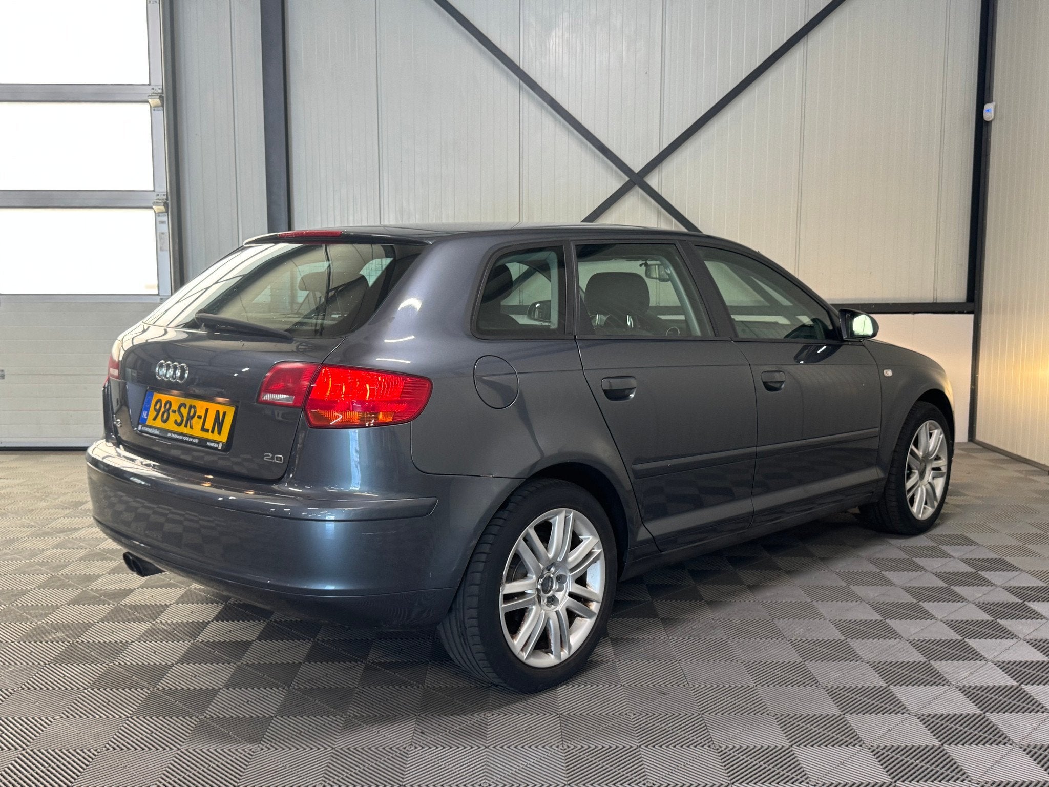 Audi A3 Sportback 2.0 FSI Ambiente | Airco-Ecc | Cruise, Auto's, Audi, Gebruikt, 4 cilinders, 10 km/l, Bedrijf