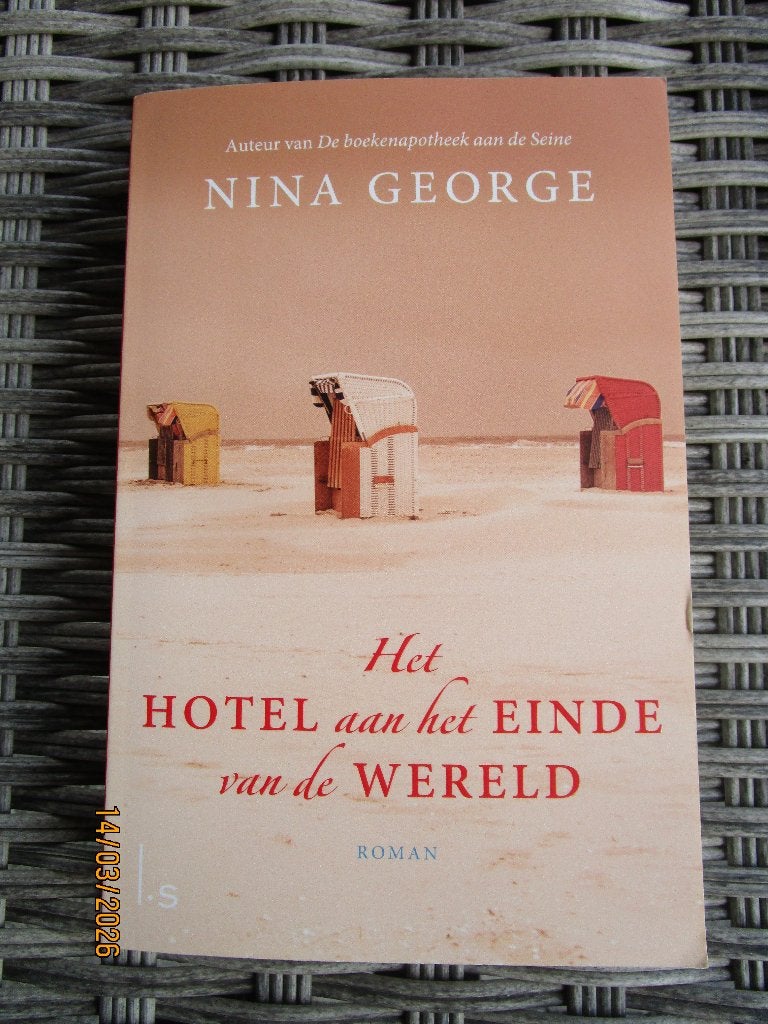 Het Hotel aan het Einde van de Wereld - Nina George, Boeken, Romans, Gelezen, Nederland, Ophalen of Verzenden