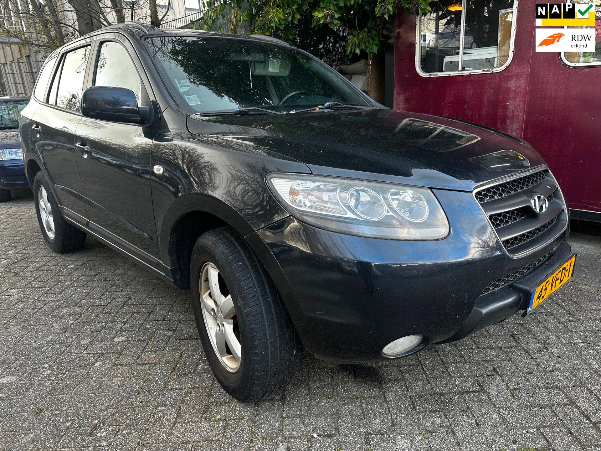 Hyundai Santa Fe 2.2 CRDi VGT DynamicVersionAutomaat,export, Voorwielaandrijving, 1800 kg, Gebruikt, 4 cilinders
