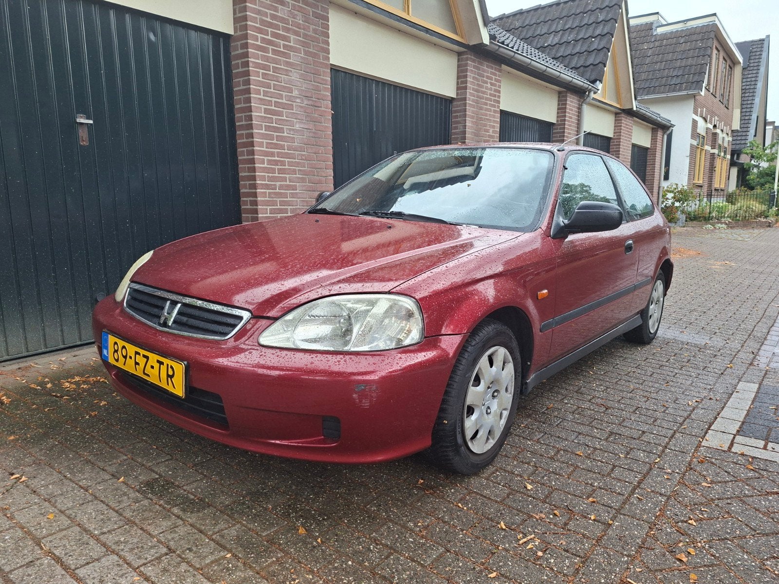 Honda Civic 1.4 I S 2000 Rood, Auto's, Voorwielaandrijving, 15 km/l, 31 €/maand, 4 cilinders
