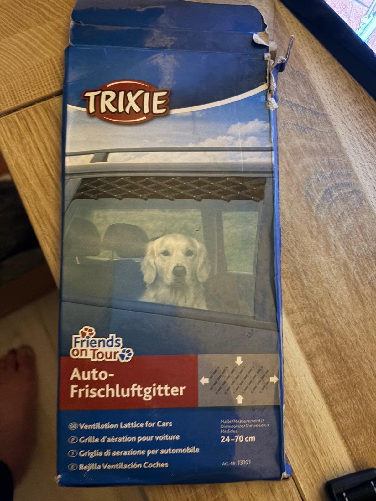 Trixie raam hor auto, Ophalen