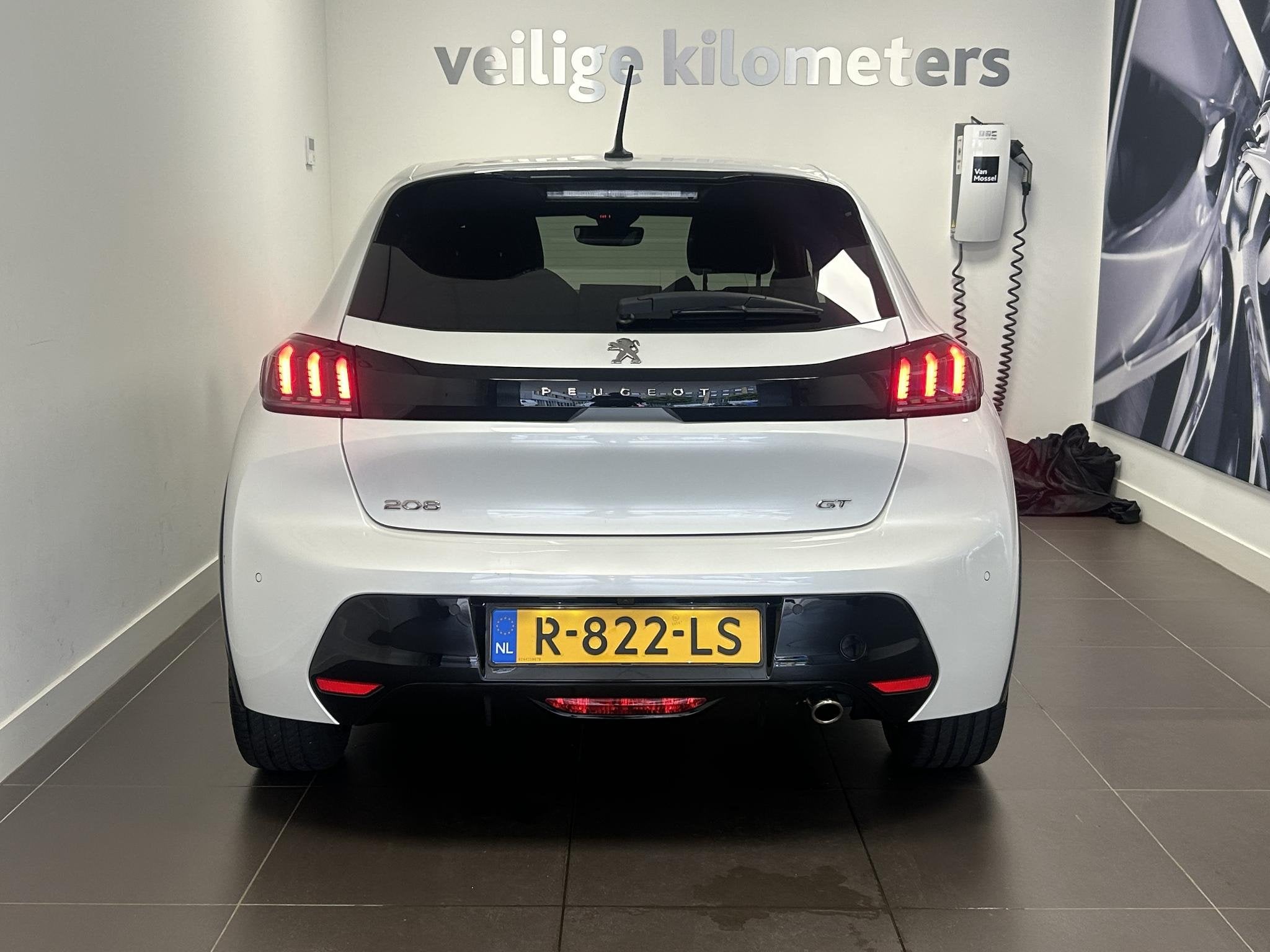 Peugeot 208 1.2 PureTech GT Pack | Camera | Adaptieve Cruise, Auto's, 12 maanden, 101 pk, Gebruikt, Euro 6