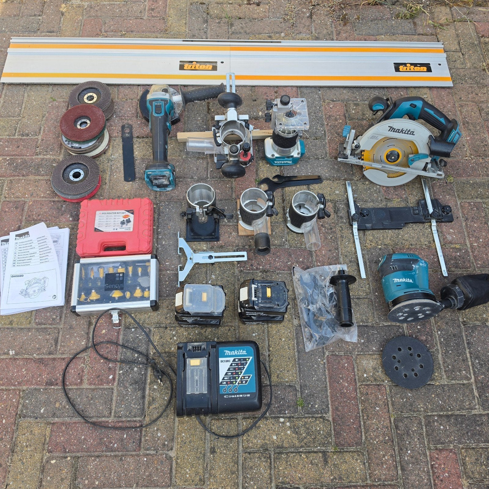 Makita gereedschapsset, Ophalen
