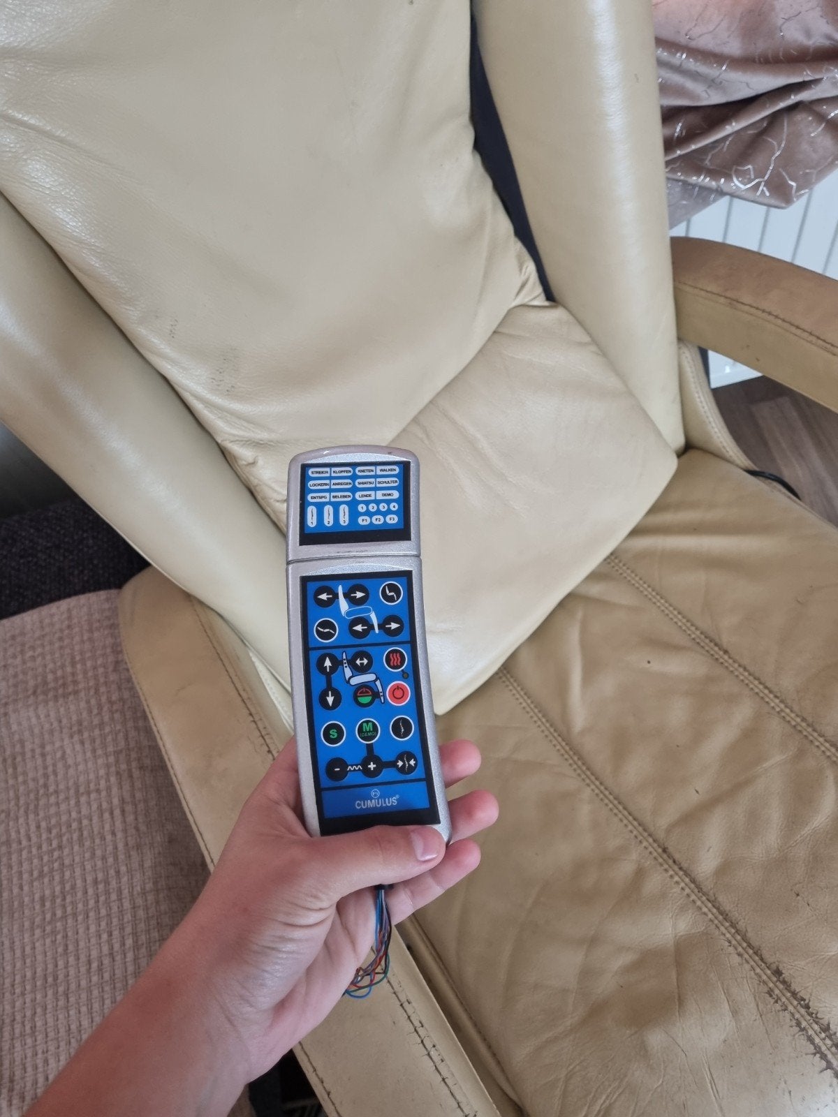 Elektrische massagestoel met afstandsbediening, Gebruikt, Overige kleuren, Leer, Ophalen of Verzenden