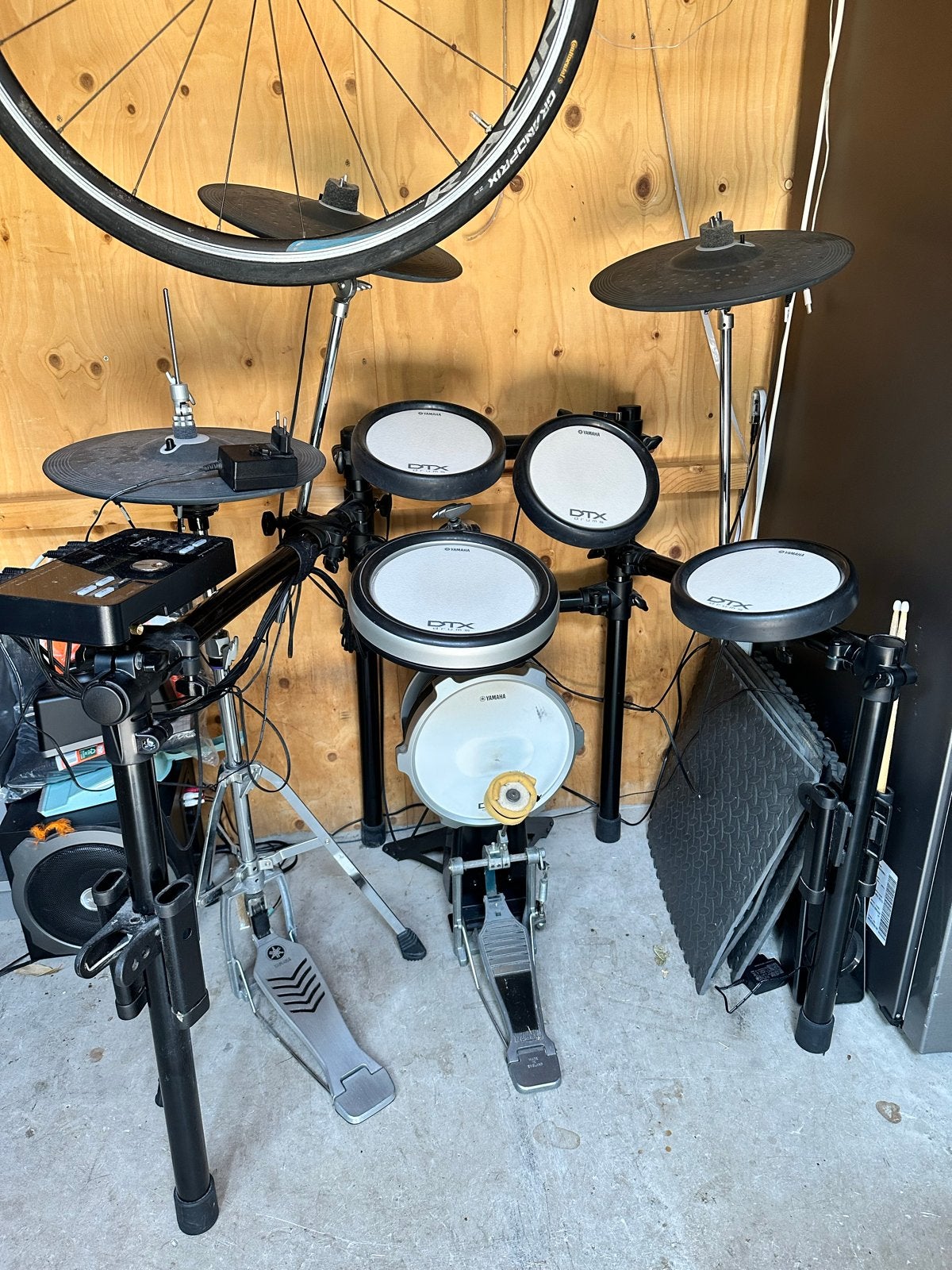 Elektronisch drumstel Yamaha DTX502, Muziek en Instrumenten, Drumstellen en Slagwerk, Ophalen, Gebruikt, Yamaha, Elektronisch