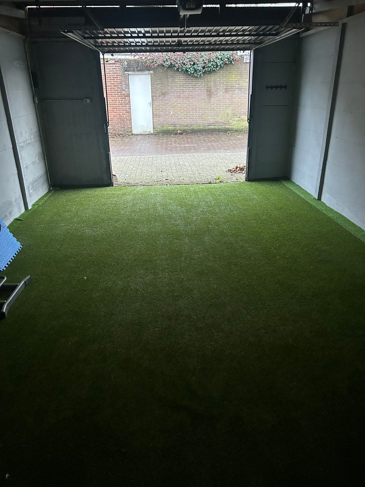 Garagebox van ca. 30 m² te huur in Breda, Heuvel/Princenhage