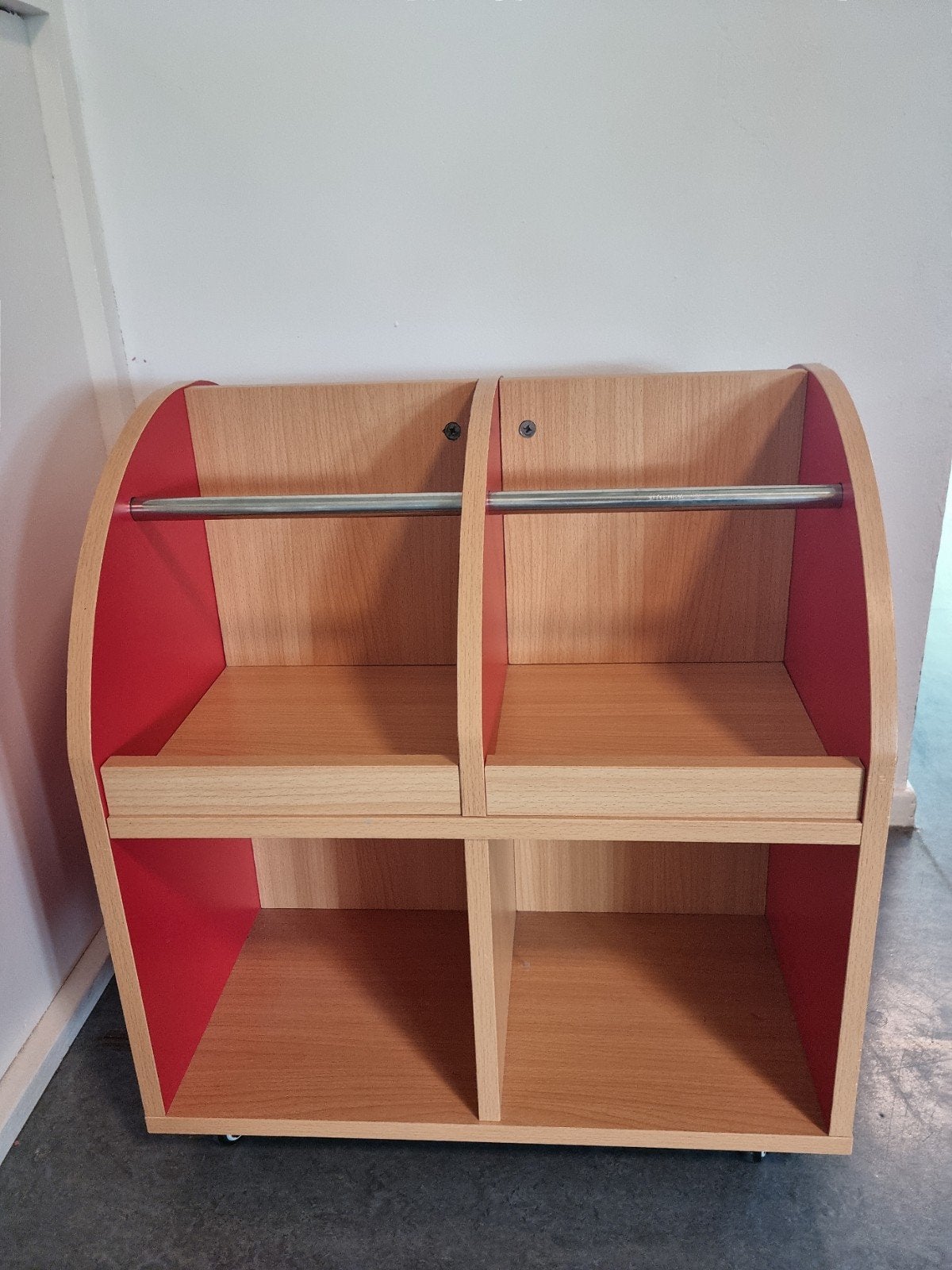 Boeken/thema kastje, Ophalen, 25 tot 50 cm, 50 tot 100 cm, Minder dan 100 cm