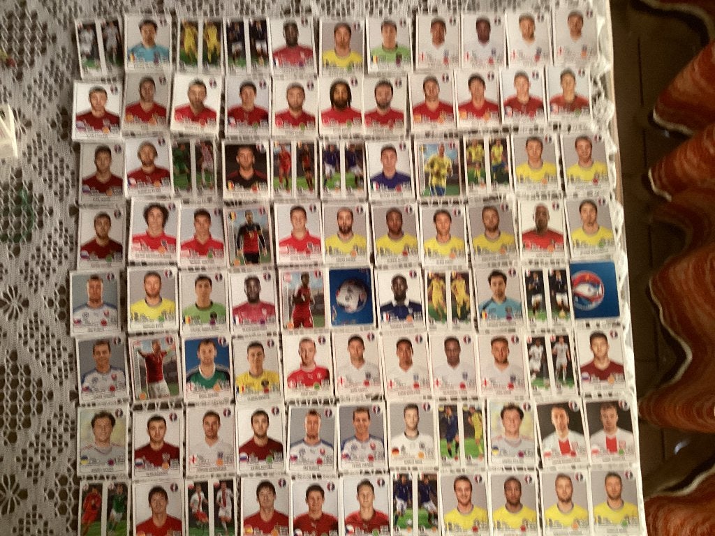 88 stickers Panini Football EURO 2016, Ophalen of Verzenden, Gebruikt, Meerdere stickers