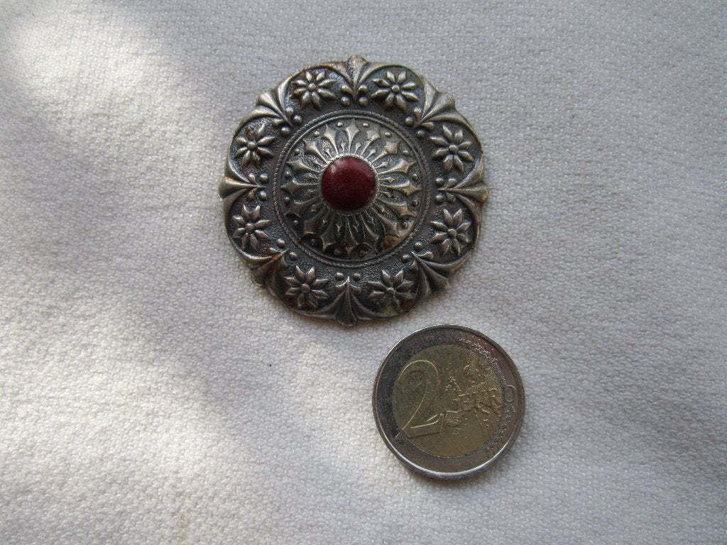 34.   Aparte oude broche, Ophalen, Overige materialen, Broche