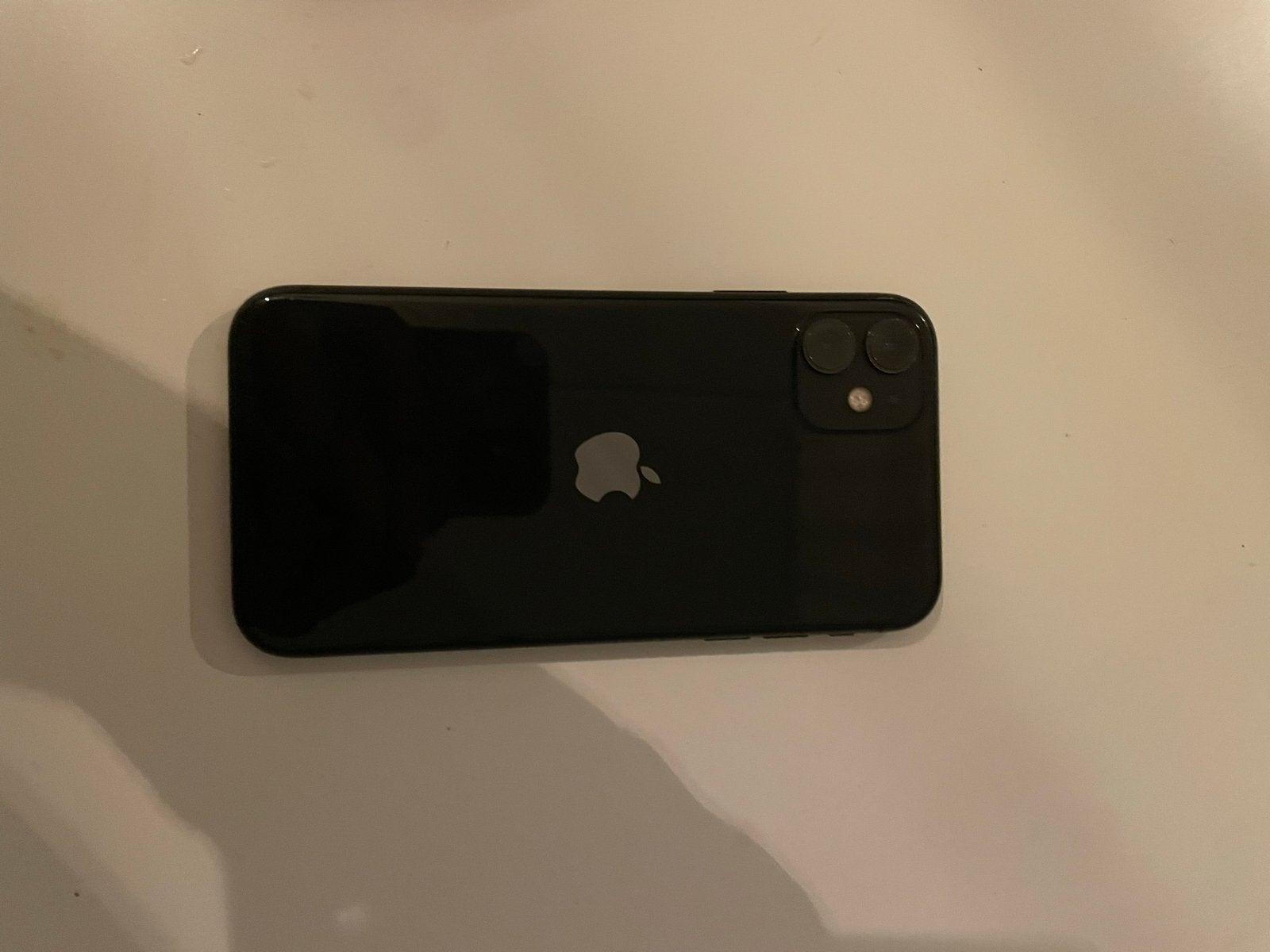 iPhone 11 inclusief 4 hoesjes, Ophalen, Gebruikt, Zwart, IPhone 11