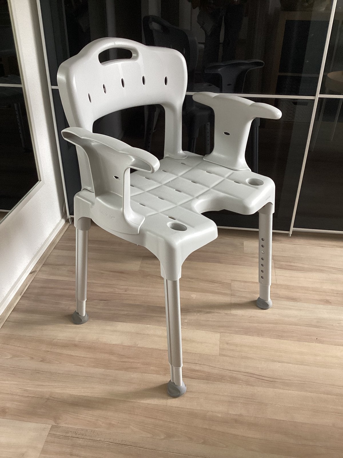 Zgan Etac Swift douchestoel, Ophalen, Zo goed als nieuw, Aluminium, Verstelbaar
